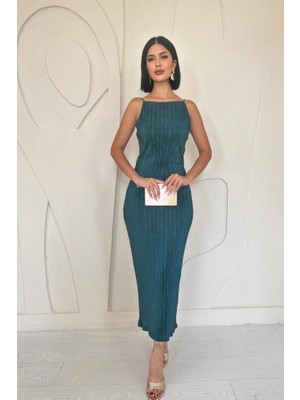 Gökyüzü Moda Zümrüt Piliseli Halter Boyun Elbise