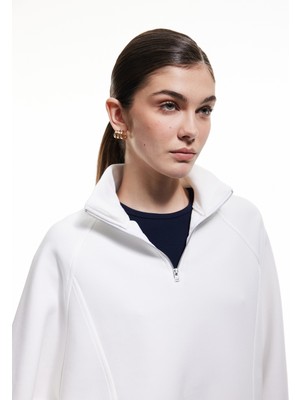 Koton Uzun Kollu Dik Yaka Modal Kumaş Yarım Fermuarlı Sweatshirt