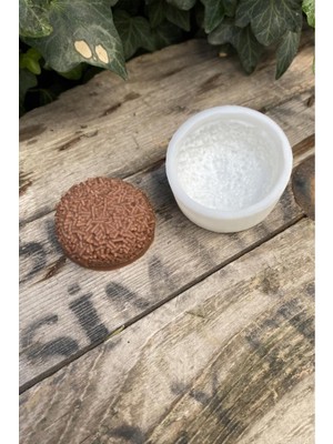 Beyaz Silikon Tekli Mum Kalıbı, Şık ve Kullanışlı Dekor Malzemesi