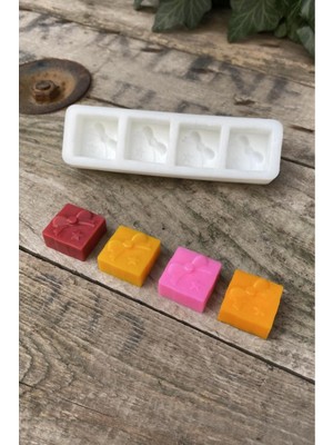 Mini Dörtlü Silikon Mum Kalıbı Beyaz, 1 Adet, Kolay Kullanımlı ve Şık Tasarım