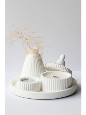 Beyaz Özel Tasarım Kokulu Mum ve Üçgen Vazo Aksesuar Seti