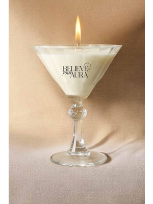 Doğal Soya Mum 220 Ml, Sandal Ağacı Kokusu, Şık ve Ferahlatıcı Atmosfer Yaratır