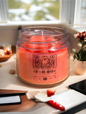 Müzikli Kırmızı Vanilya ve Amber Kokulu Qr Kodlu Mum