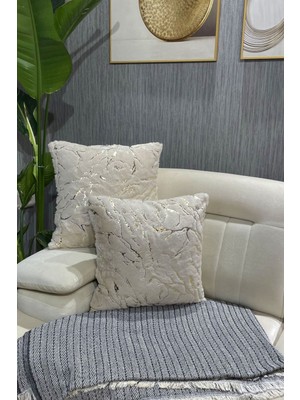 Krem Renkli Pelüş Tavşan Kırlent Kılıfı Kare, Yumuşak ve Şık Dekorasyon Parçası