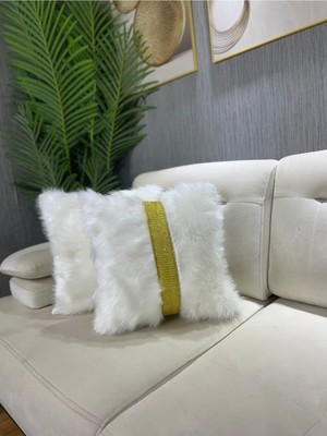 Yumuşak Kare Şeritli Peluş Kırlent Kılıfı, Şık ve Konforlu Dekorasyon Parçası