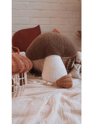 Kahverengi Mantar Teddy Dekoratif Kırlent, 40 Cm, Iç Dolgulu Rahat ve Şık Tasarım