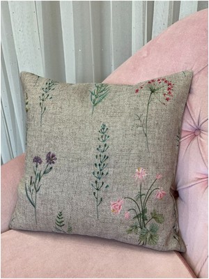 Çiçekli Doğal Keten Görünümlü Kırlent Yastık Kılıfı, Şık ve Rahat Tasarım