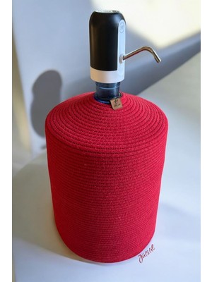 Kırmızı Jüt Görünümlü Damacana Kılıfı, Şık ve Doğal Tasarım.