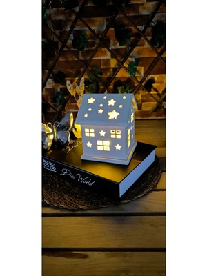 Beyaz Kare Seramik Model Mumluk, Şık ve Modern Dekorasyon Için Ideal