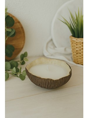 Beyaz Porselen Coconat Mumluk, Şık ve Kullanışlı Ev Dekoru Ürünü