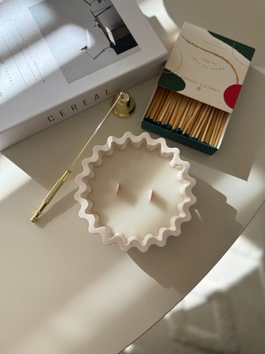 Beyaz Beton Mum, Şık ve Doğal Dekoratif Aydınlatma, Evinizde Şıklık Sağlar