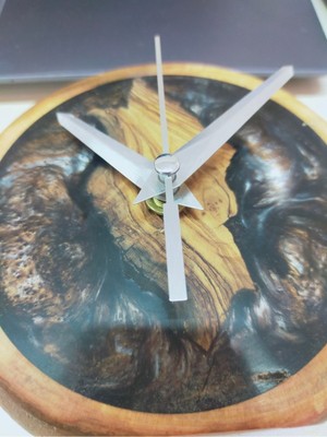 El Yapımı Ahşap ve Epoksi Masa Saati, 12CM Çap, Şık ve Doğal Tasarım