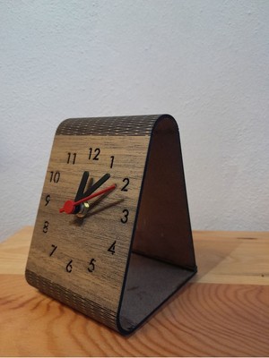 Şık 3D Ahşap Masa Saati, Modern Dekorasyon Için Zarif Tasarım