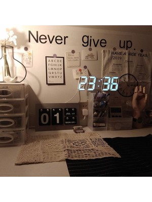 Uzay Temalı Elektronik Masa Saati, Beyaz Modern Dekorasyon Parçası