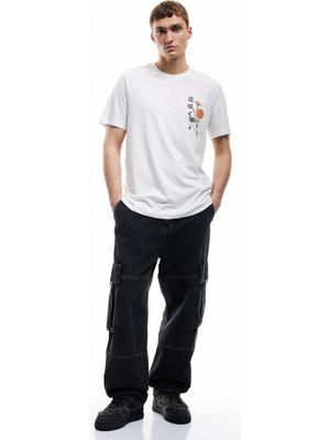 Koton Pamuklu Kısa Kollu Regular Fit Bisiklet Yaka Uzak Doğu Baskılı Tişört