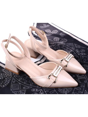 Papuç Sepeti 865 Kadın Rugan Klasik Topuklu Ayakkabı