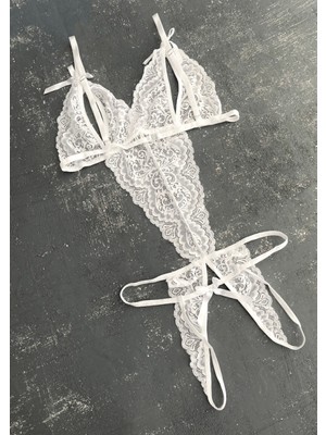 Gece İncisi Beyaz Özel Bölgesi Açık Dantel Detaylı Bodysuit