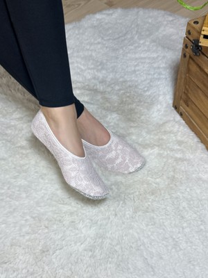 Kadın Ev Patiği Ev Babeti Parlak Işlemeli Hava Alan Tasarım Kaydırmaz Taban Esnek Yapı