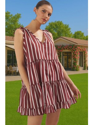 Pamuklu V Yaka Mini Elbise Geniş Kalıp Fırfırlı Yazlık Elbise Şık Görünüm Dayanıklı Malzeme