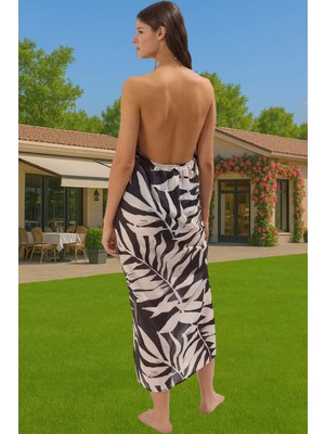 Şık Halter Yaka Maxi Plaj Elbisesi Tropikal Desenli Vual Kumaş Profesyonel Görünüm Dayanıklı Malzeme