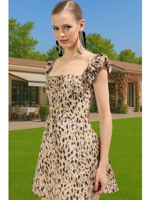 Kısa A Kesim Animal Desenli Poplin Elbise Yazlık Günlük Şık Şık Görünüm Modern Stil Kaliteli Işçilik