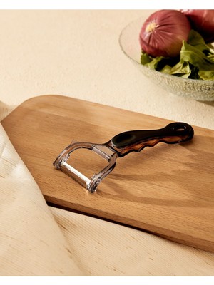 Madame Coco Sonia Sapan Soyacak