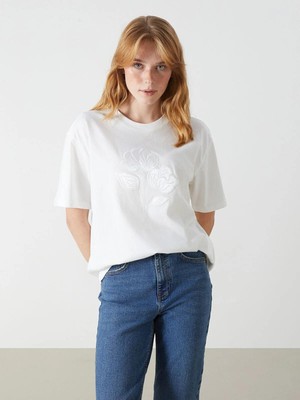 Lcw Vision  Bisiklet Yaka Çiçekli Oversize Kadın Tişört  (S5)