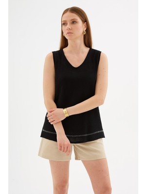 Kolsuz Nakışlı %100 Pamuklu Bluz Siyah