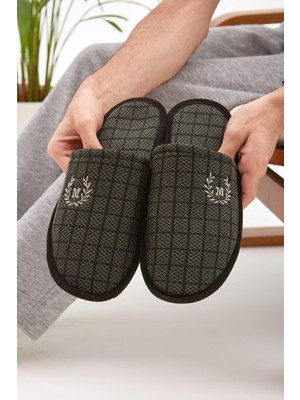 Moda Devrin Haki Kadın Misafir Terliği Dokuma Kumaşla Rahat ve Şık Tasarım