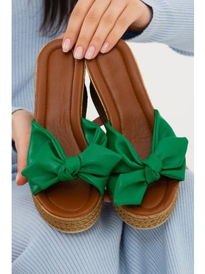 Yeşil Fiyonk Dolgu Topuk Kadın Terliği Topuklu Terlik