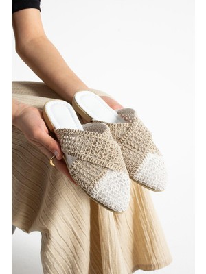 Beyaz Örgülü Çapraz Kapalı Kadın Terlik Ev ve Dış Mekan Terliği