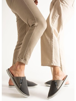Unisex Gri Yarı Deri İçi Yünlü Terlik