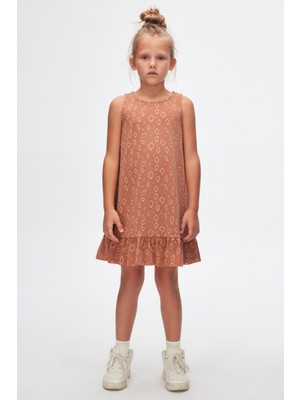Kahverengi Damla Desen Kız Çocuk Fırfırlı Çan Etekli Elbise