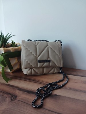 Wolını Kadın Kapitone Zincir Askılı Omuz ve Kol Çantası