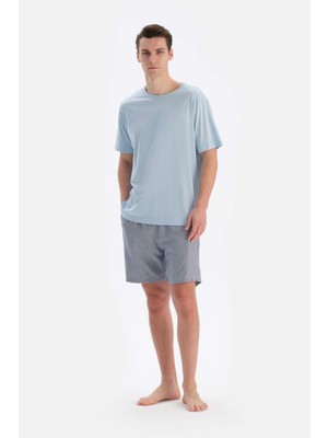 Açık Mavi Bisiklet Yaka Altı Dokuma Şort Pijama Takımı
