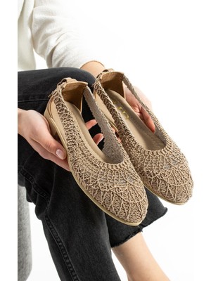 Moda Devrin Vizon Kadın Sandalet Örgülü Tasarım ve Tekstil Malzeme ile 1,5 cm Topuk Yüksekliği