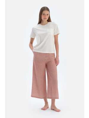 Ekru Bisiklet Yaka Tişört Dokuma Pantolonlu Pijama Takımı