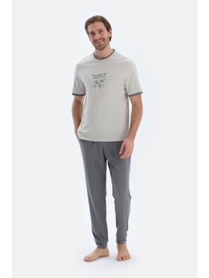Açık Gri Kısa Kollu Baskı Detaylı Tişört Pantolon Pijama Takımı