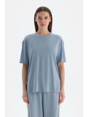 Dagi Açık Mavi Kadın Modal Yırtmaç Detaylı Tişört