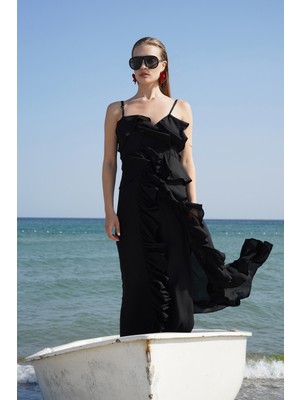 Askılı Fırfır Detay Asimetrik Tül Siyah Bluz