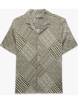 Koton Regular Fit Kısa Kollu Devrik Yaka Etnik Desenli Gömlek