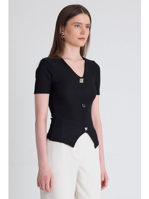 Siyah V Yaka Düğme Detaylı Kısa Kollu Tişört 9205M