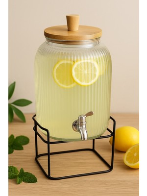 Cam Şerbetlik – 3,75 Litre, Musluklu, Bambu Kapaklı, Metal Standlı