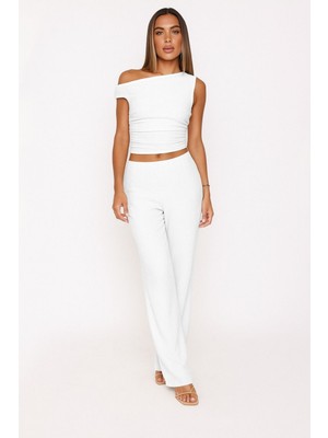 Beyaz Tek Omuz Detay Büzgülü Bluz Pantolon Örme Bürümcük Takım