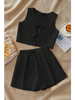 Kadın Siyah Fitilli Şortlu Bağlamalı Takım