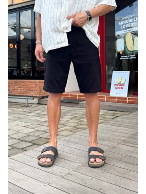 Bel Bağcıklı Siyah Gabardin Şort