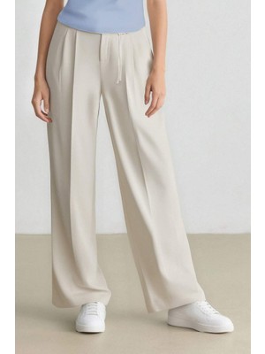 DeFacto Wide Leg Kumaş Palazzo Pantolon Üç Cepli Normal Bel Standart Boy E5970AX25SP