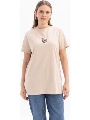 Bej-Kısa Kollu Nakış Detaylı Süprem Tshirt
