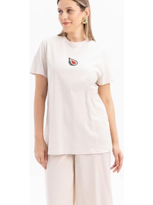Taş-Kısa Kollu Nakış Detaylı Süprem Tshirt