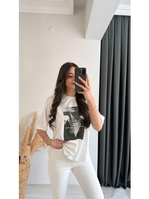 Laura Baskılı Pamuklu  Basic Tshirt Beyaz